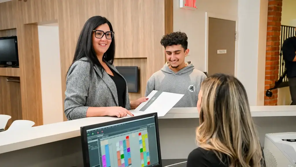 Orthodontiste pour adolescents à Montréal